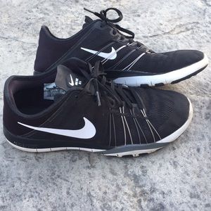Nike Free TR 6 Tennis Shoes